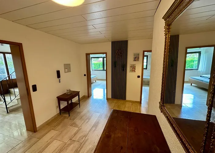 Schoene Wohnung Mit Grossem Garten