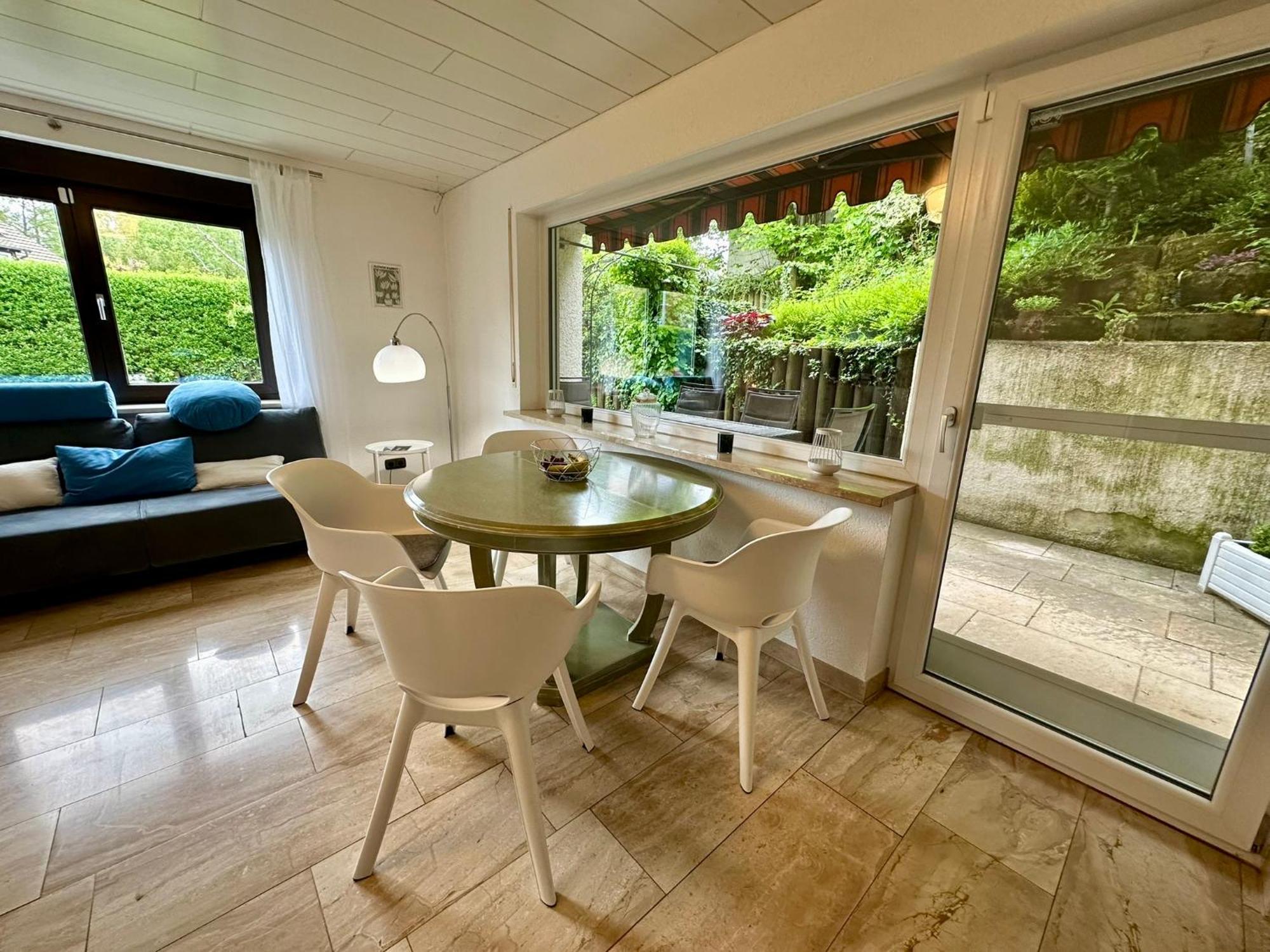Schoene Mit Grossem Garten Apartment *